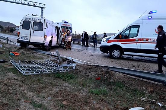 Minibüs Devrildi 1 Ölü, 7 Yaralı - Kırıkkale Haber, Son Dakika Kırıkkale Haberleri