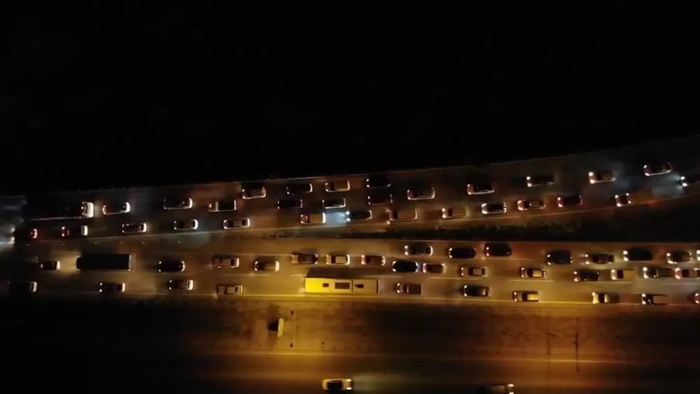 Araç Kuyruğu 20 Kilometreyi Buldu - Kırıkkale Haber, Son Dakika Kırıkkale Haberleri Araç Kuyruğu 20 Kilometreyi Buldu - Kırıkkale Haber, Son Dakika Kırıkkale Haberleri
