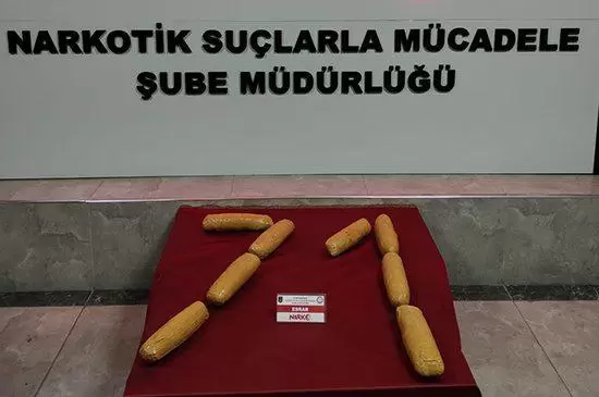Bantla sarılı uyuşturucu bagajdan çıktı - Kırıkkale Haber, Son Dakika Kırıkkale Haberleri Bantla sarılı uyuşturucu bagajdan çıktı - Kırıkkale Haber, Son Dakika Kırıkkale Haberleri
