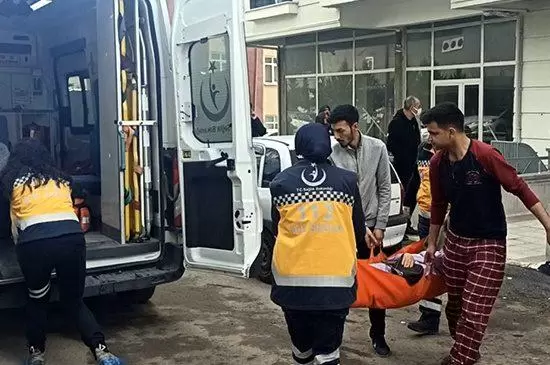 Eşi tarafından bıçaklanan kadın yaralandı - Kırıkkale Haber, Son Dakika Kırıkkale Haberleri Eşi tarafından bıçaklanan kadın yaralandı - Kırıkkale Haber, Son Dakika Kırıkkale Haberleri