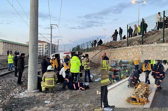 Servis Midibüsünün Devrildiği Kazada 15 İşçi Yaralandı - Kırıkkale Haber, Son Dakika Kırıkkale Haberleri