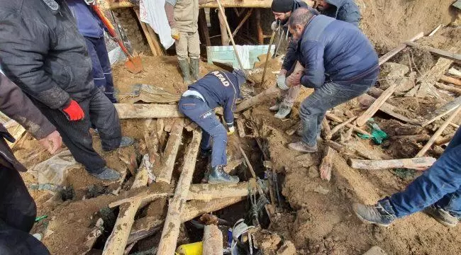 Ahır Çöktü Hayvanlar Telef Oldu - Kırıkkale Haber, Son Dakika Kırıkkale Haberleri Ahır Çöktü Hayvanlar Telef Oldu - Kırıkkale Haber, Son Dakika Kırıkkale Haberleri