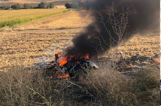 Alev Topuna Dönen Otomobildeki 4 kişi Yaralandı - Kırıkkale Haber, Son Dakika Kırıkkale Haberleri