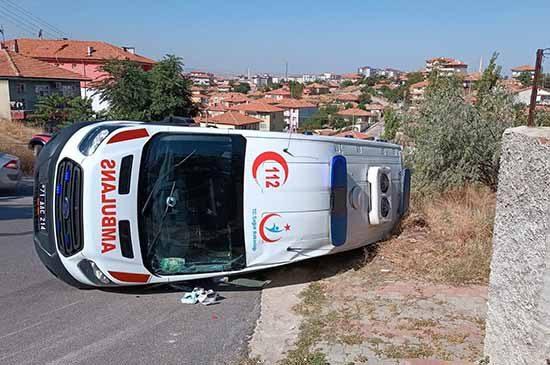 Ambulansla Otomobil Çarpıştı - Kırıkkale Haber, Son Dakika Kırıkkale Haberleri