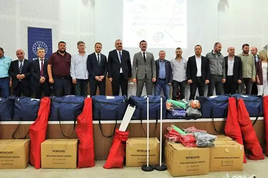 Amatör Spor Kulüplerine Malzeme Yardımı - Kırıkkale Haber, Son Dakika Kırıkkale Haberleri Amatör Spor Kulüplerine Malzeme Yardımı - Kırıkkale Haber, Son Dakika Kırıkkale Haberleri