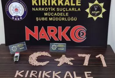697 adet uyuşturucu hap ele geçirildi - Kırıkkale Haber, Son Dakika Kırıkkale Haberleri 697 adet uyuşturucu hap ele geçirildi - Kırıkkale Haber, Son Dakika Kırıkkale Haberleri