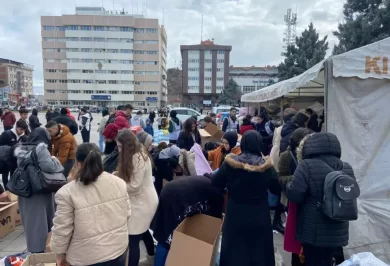 Valilikten deprem bölgesine yardım çağrısı - Kırıkkale Haber, Son Dakika Kırıkkale Haberleri Valilikten deprem bölgesine yardım çağrısı - Kırıkkale Haber, Son Dakika Kırıkkale Haberleri