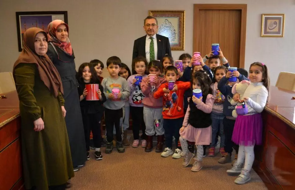 Harçlıklarını depremzedelere bağışladılar - Kırıkkale Haber, Son Dakika Kırıkkale Haberleri