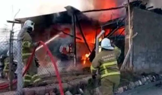 Park Halindeki Traktör ve Dolmuş Yandı - Kırıkkale Haber, Son Dakika Kırıkkale Haberleri