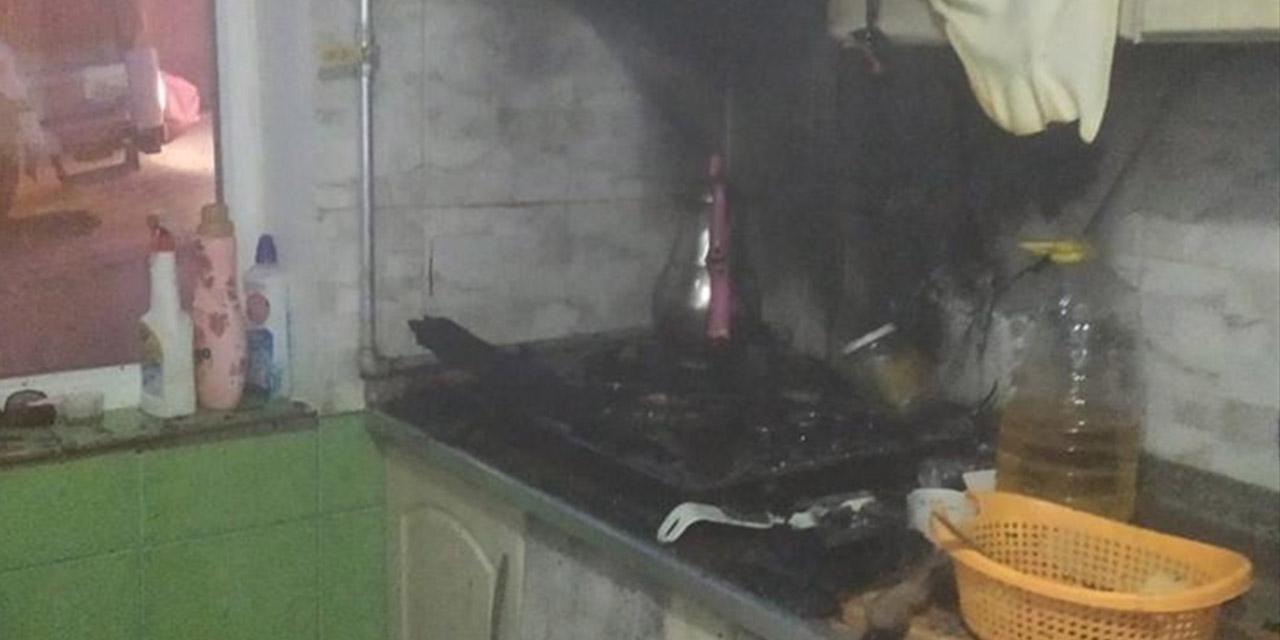 Ocakta Unutulan Yemek Evi Yaktı Ocakta Unutulan Yemek Evi Yaktı