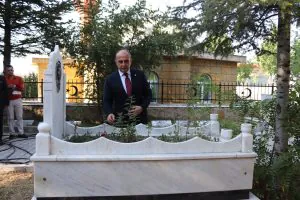 Emniyet M&uuml;d&uuml;r&uuml; Başbuğ, Şehitliği Ziyaret Etti - Kırıkkale Haber, Son Dakika Kırıkkale Haberleri