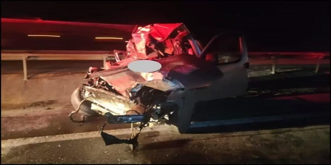 Traktör römorkuna çarpan kamyonetin sürücüsü hayatını kaybetti - Kırıkkale Haber, Son Dakika Kırıkkale Haberleri traktor-romorkuna-carpan-kamyonetin-surucusu-hayatini-kaybetti