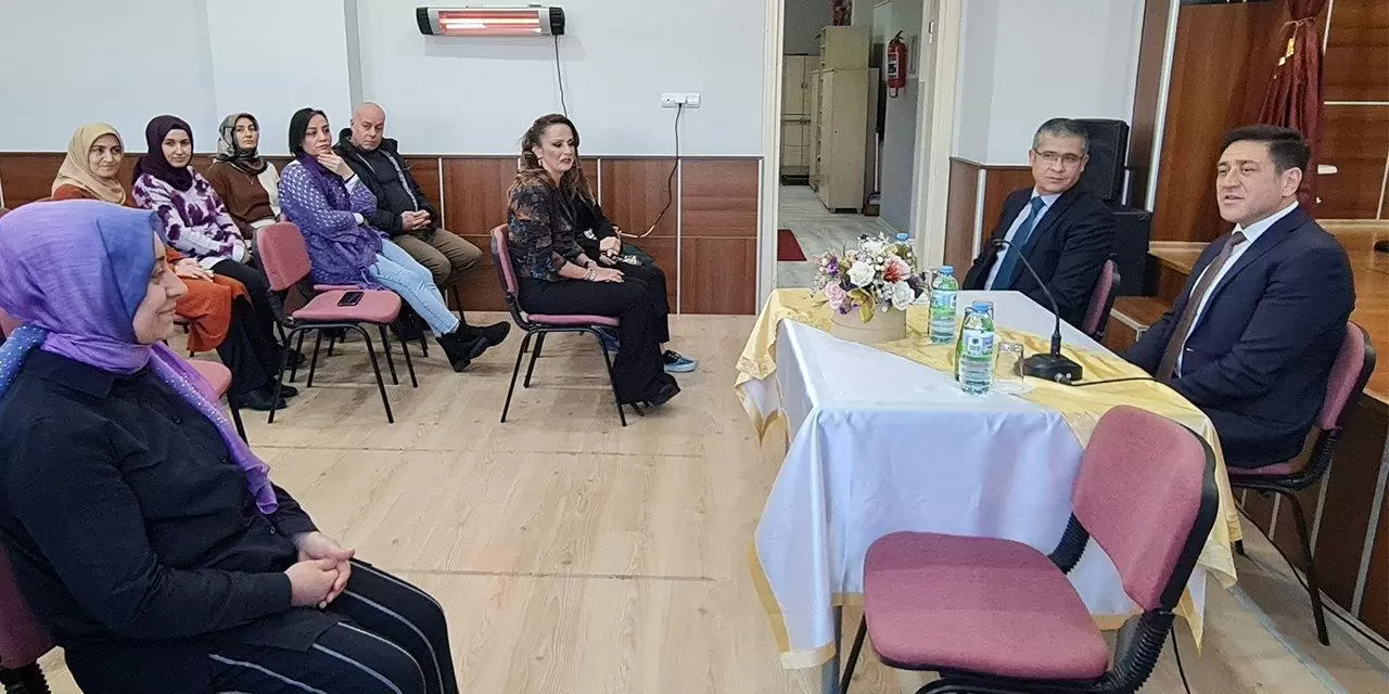 Kırıkkale’de Öğretmen buluşmaları devam ediyor - Kırıkkale Haber, Son Dakika Kırıkkale Haberleri Kırıkkale’de Öğretmen buluşmaları devam ediyor - Kırıkkale Haber, Son Dakika Kırıkkale Haberleri