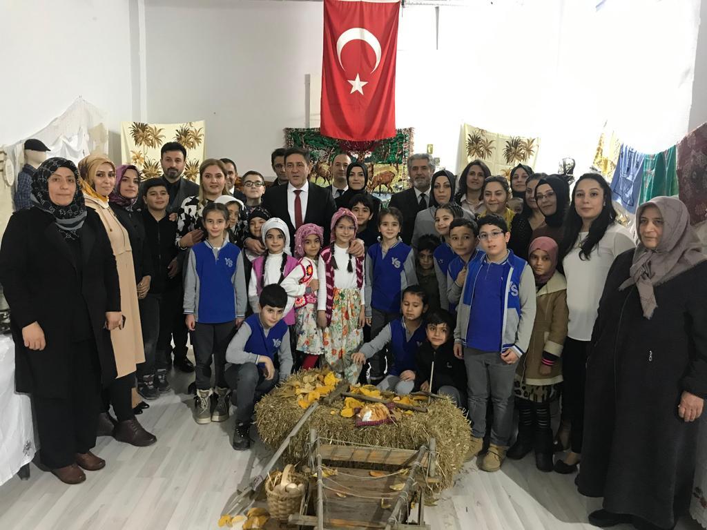Yavuz Selim ilkokulu’nda geçmişin izleri sergileniyor – Kırıkkale Haber, Son Dakika Kırıkkale Haberleri Yavuz Selim ilkokulu'nda geçmişin izleri sergileniyor - Kırıkkale Haber, Son Dakika Kırıkkale Haberleri