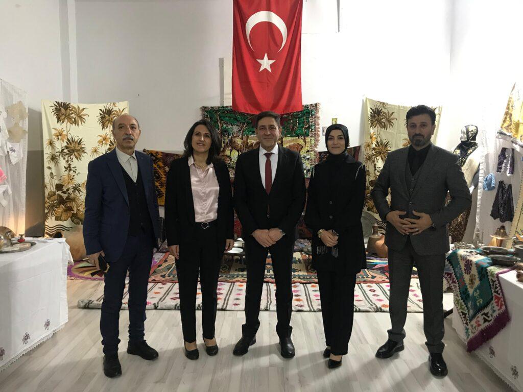 Yavuz Selim ilkokulu’nda geçmişin izleri sergileniyor – Kırıkkale Haber, Son Dakika Kırıkkale Haberleri Yavuz Selim ilkokulu'nda geçmişin izleri sergileniyor - Kırıkkale Haber, Son Dakika Kırıkkale Haberleri