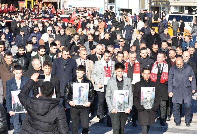 Kırıkkale'de Ülkü Ocakları şehitler için yürüdü - Kırıkkale Haber, Son Dakika Kırıkkale Haberleri