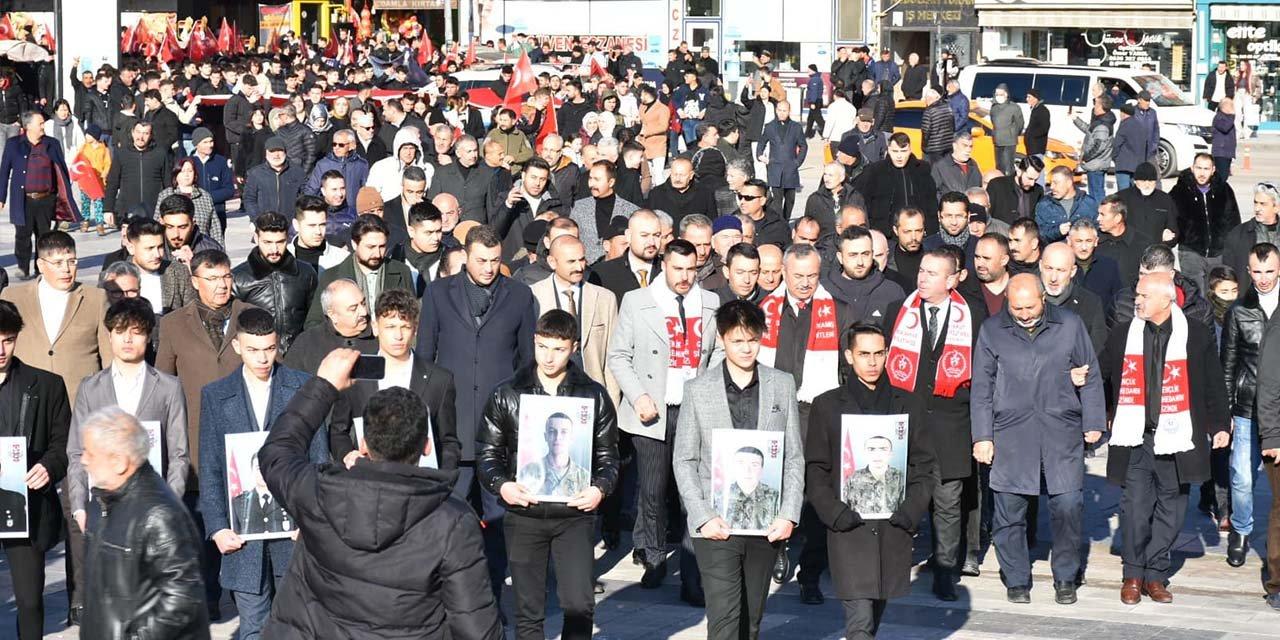 Kırıkkale'de Ülkü Ocakları şehitler için yürüdü - Kırıkkale Haber, Son Dakika Kırıkkale Haberleri