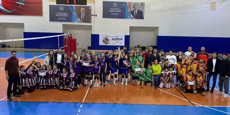 Voleybol şampiyonası sona erdi - Kırıkkale Haber, Son Dakika Kırıkkale Haberleri