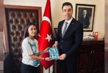 Şampiyon kızlardan Kaymakam Uludağ’a ziyaret - Kırıkkale Haber, Son Dakika Kırıkkale Haberleri