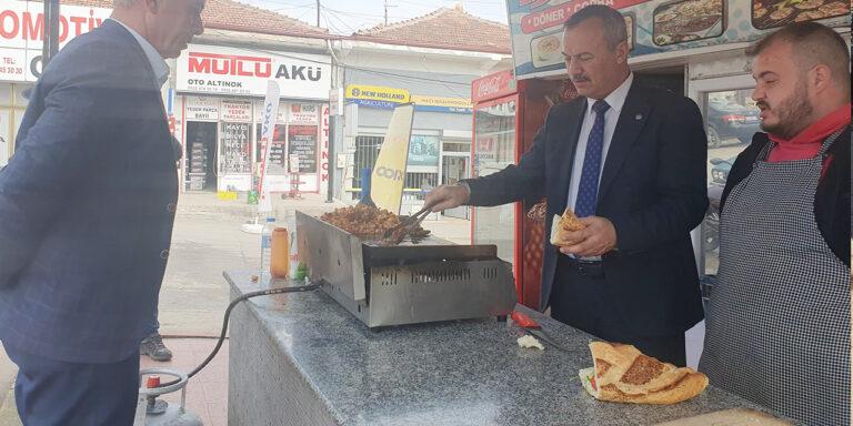 MHP’nin adayı Ulusoy sanayide köfte pişirdi - Kırıkkale Haber, Son Dakika Kırıkkale Haberleri