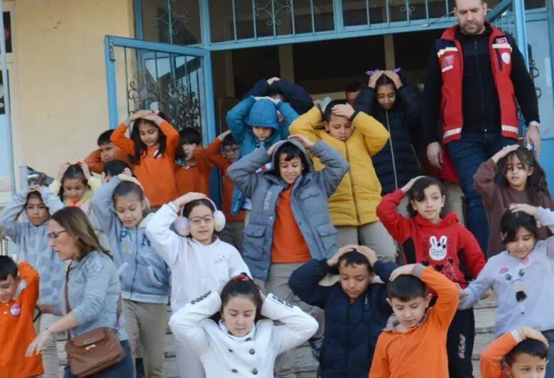 Kırıkkale’de öğrenciler biranda dışarı kaçıştı! - Kırıkkale Haber, Son Dakika Kırıkkale Haberleri kirikkale’de-ogrenciler-biranda-disari-kacisti!