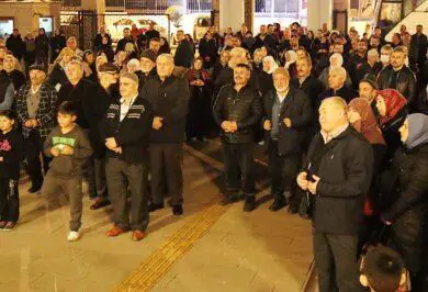 Umre kafilesi kutsal topraklara uğurlandı - Kırıkkale Haber, Son Dakika Kırıkkale Haberleri Umre kafilesi kutsal topraklara uğurlandı - Kırıkkale Haber, Son Dakika Kırıkkale Haberleri