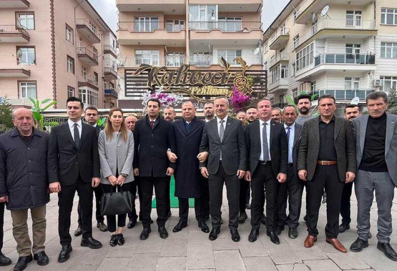 Harun Ulusoy Meclis Üyeleri ile bir araya geldi - Kırıkkale Haber, Son Dakika Kırıkkale Haberleri