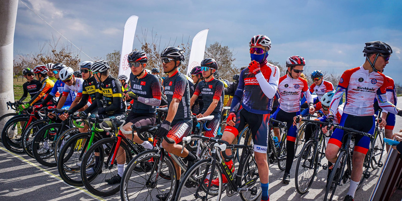 Kırıkkale'nin ilk bisiklet takımı yarışmaya çıktı - Kırıkkale Haber, Son Dakika Kırıkkale Haberleri