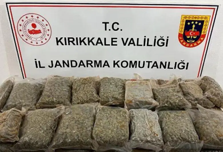 Jandarma 23 Kilo Uyuşturucu yakaladı (Video-Haber) - Kırıkkale Haber, Son Dakika Kırıkkale Haberleri