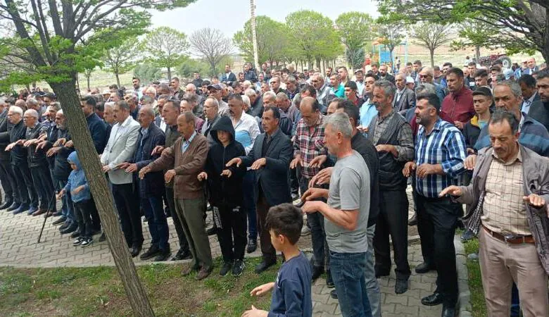 Balışeyh'te Yağmur Duası - Kırıkkale Haber, Son Dakika Kırıkkale Haberleri Balışeyh'te Yağmur Duası - Kırıkkale Haber, Son Dakika Kırıkkale Haberleri