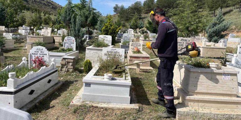 Yahşihan’da mezarlık bakımları yapılıyor - Kırıkkale Haber, Son Dakika Kırıkkale Haberleri