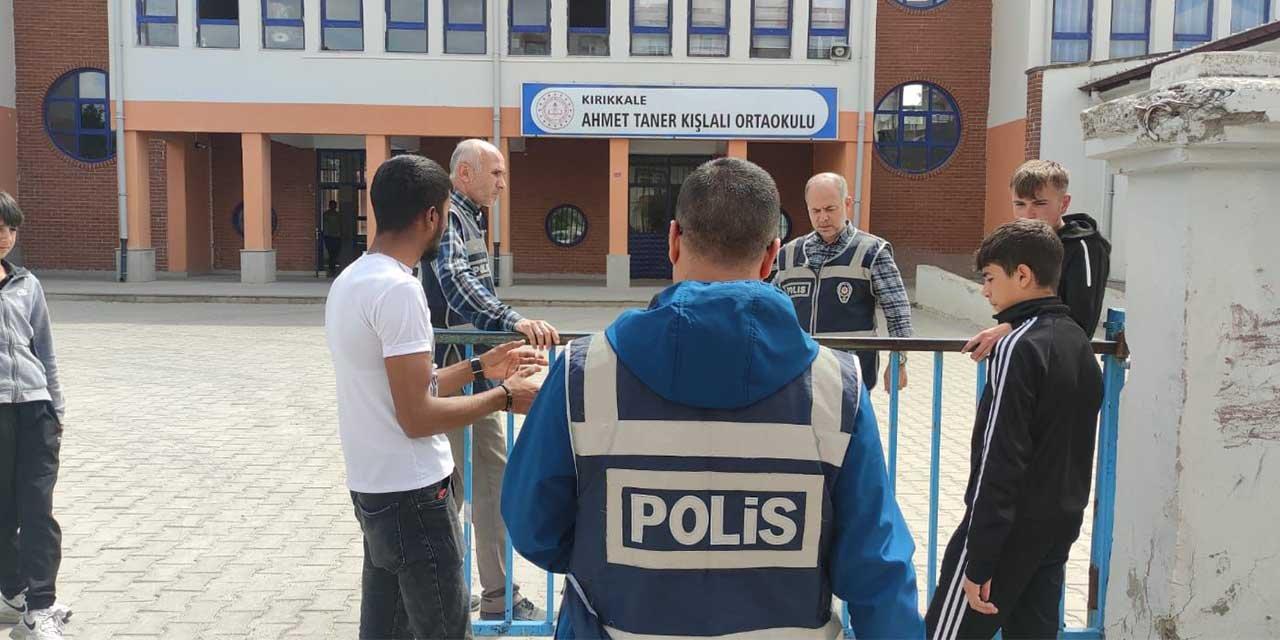 Kırıkkale’de okul önlerinde asayiş berkemal! - Kırıkkale Haber, Son Dakika Kırıkkale Haberleri