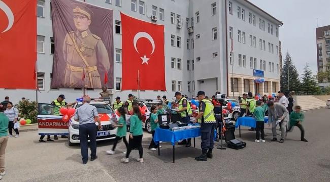 Öğrencilere trafik eğitimi verilerek jandarma mesleği tanıtıldı - Kırıkkale Haber, Son Dakika Kırıkkale Haberleri