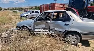 kirikkale’de-2-otomobil-carpisti:-7-yarali