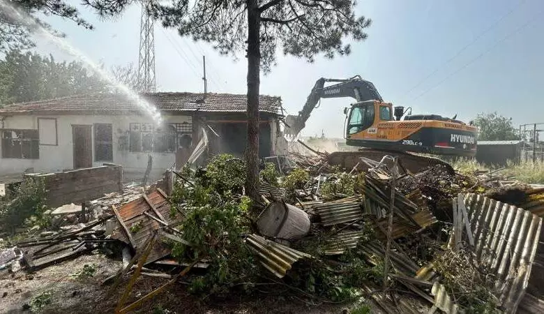 Kırıkkale'de Metruk Yapılar Yıkıldı - Kırıkkale Haber, Son Dakika Kırıkkale Haberleri