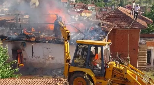 Sulakyurt Danacı Köyünde Tüp Patladı - Kırıkkale Haber, Son Dakika Kırıkkale Haberleri Sulakyurt Danacı Köyünde Tüp Patladı - Kırıkkale Haber, Son Dakika Kırıkkale Haberleri