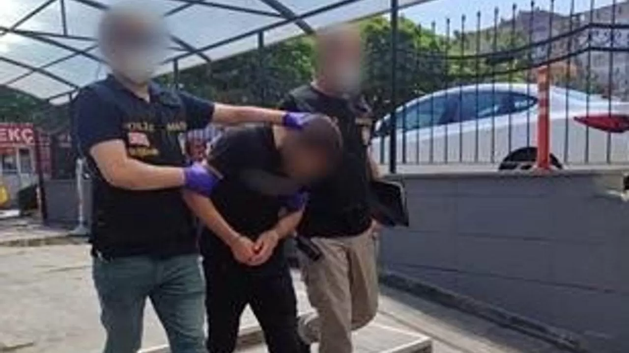 Parkta Cep Telefonu Hırsızı Yakalandı - Kırıkkale Haber, Son Dakika Kırıkkale Haberleri parkta-cep-telefonu-hirsizi-yakalandi
