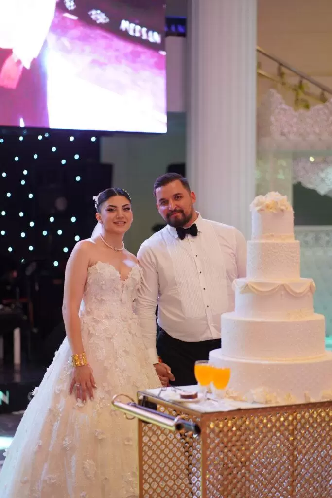 Niyazi ve Pınar Muhteşem Bir Düğün İle Hayatlarına Birleştirdi – Kırıkkale Haber, Son Dakika Kırıkkale Haberleri Niyazi ve Pınar Muhteşem Bir Düğün İle Hayatlarına Birleştirdi - Kırıkkale Haber, Son Dakika Kırıkkale Haberleri