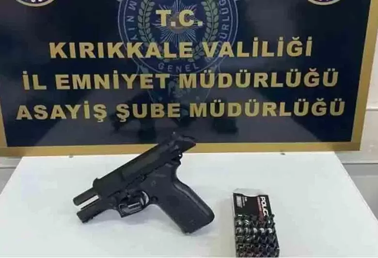 Kırıkkale’de 150 Adet Fişek Ele Geçirildi - Kırıkkale Haber, Son Dakika Kırıkkale Haberleri Kırıkkale’de 150 Adet Fişek Ele Geçirildi - Kırıkkale Haber, Son Dakika Kırıkkale Haberleri