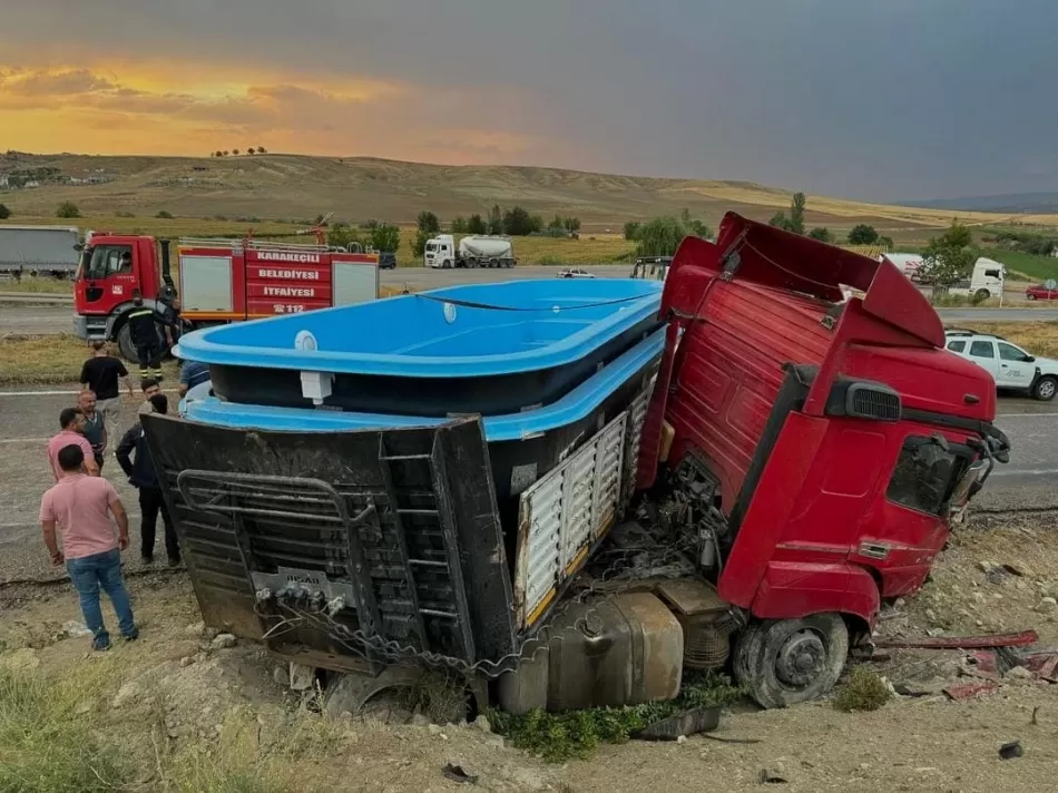 Trafik Kazasında 2’si Çocuk 6 Kişi Yaralandı – Kırıkkale Haber, Son Dakika Kırıkkale Haberleri Trafik Kazasında 2'si Çocuk 6 Kişi Yaralandı - Kırıkkale Haber, Son Dakika Kırıkkale Haberleri