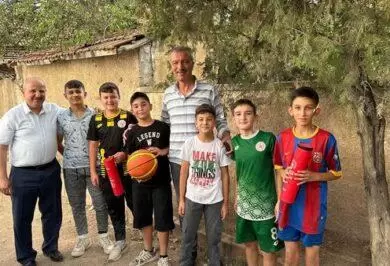 Başkan Cönger’den Öğrencilere Anlamlı Hediye - Kırıkkale Haber, Son Dakika Kırıkkale Haberleri