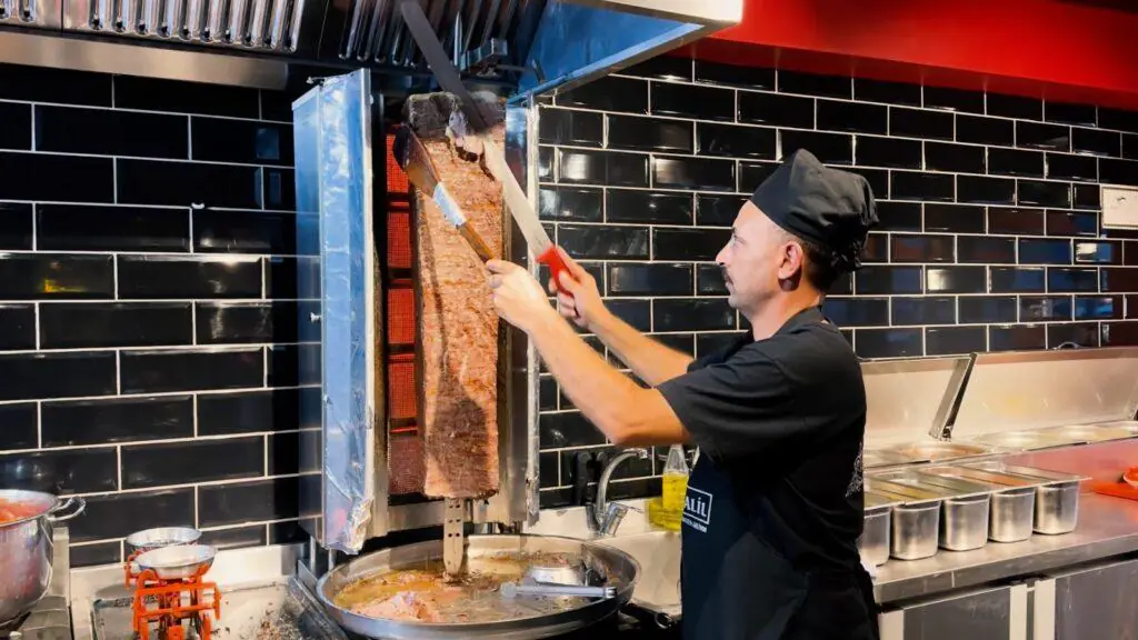 &Ouml;ğretmenler D&ouml;nerci Halil&rsquo;i Unutamayacak - Kırıkkale Haber, Son Dakika Kırıkkale Haberleri