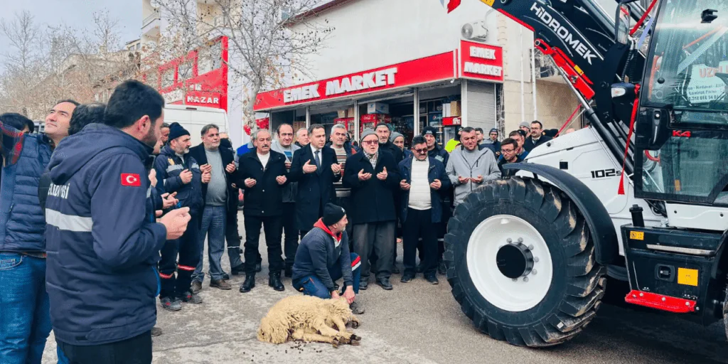 Delice Belediyesine Yeni İş Makinesi – Kırıkkale Haber, Son Dakika Kırıkkale Haberleri Delice Belediyesine Yeni İş Makinesi - Kırıkkale Haber, Son Dakika Kırıkkale Haberleri