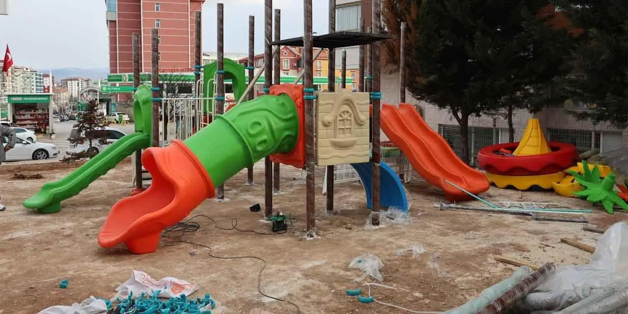 Alevlere Teslim Olmuştu! Kırım Parkı Yenileniyor - Kırıkkale Haber, Son Dakika Kırıkkale Haberleri Alevlere Teslim Olmuştu! Kırım Parkı Yenileniyor - Kırıkkale Haber, Son Dakika Kırıkkale Haberleri