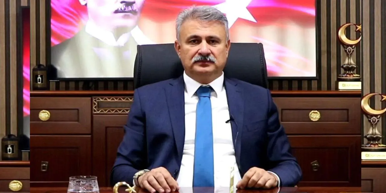 Başkan Sungur: "Bayramda gönüllerimizi birleştirerek iyiliği artıralım" - Kırıkkale Haber, Son Dakika Kırıkkale Haberleri Başkan Sungur: "Bayramda gönüllerimizi birleştirerek iyiliği artıralım" - Kırıkkale Haber, Son Dakika Kırıkkale Haberleri