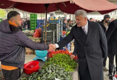 Başkan Sungur,Cumartesi Pazarında Esnaf ve Vatandaş İle Buluştu - Kırıkkale Haber, Son Dakika Kırıkkale Haberleri