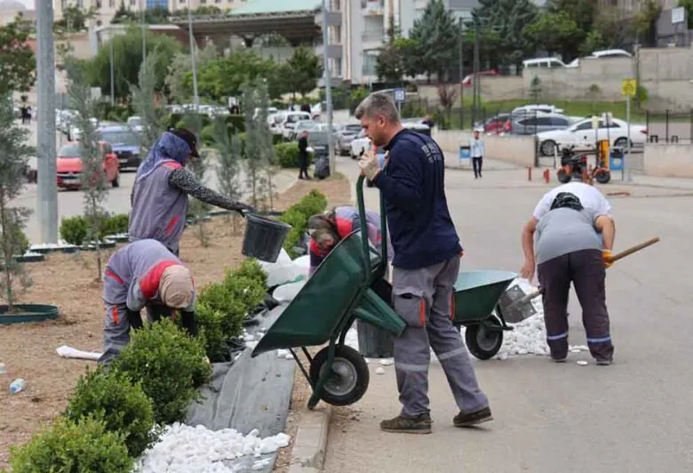 Caddeler dekoratif taşlarla güzelleşiyor - Kırıkkale Haber, Son Dakika Kırıkkale Haberleri