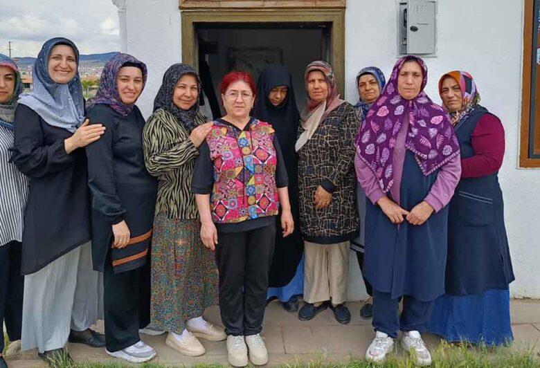Ev hanımları mahalle konaklarında meslek öğreniyor - Kırıkkale Haber, Son Dakika Kırıkkale Haberleri