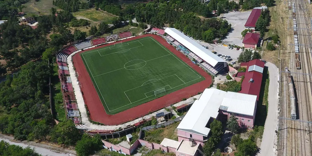 Fikret Karabudak Stadyumu tahliye ediliyor! - Kırıkkale Haber, Son Dakika Kırıkkale Haberleri Fikret Karabudak Stadyumu tahliye ediliyor! - Kırıkkale Haber, Son Dakika Kırıkkale Haberleri