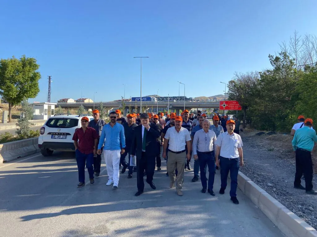 Kamu İş&ccedil;ileri Tepkili: "Sadaka Değil, Hakkımızı İstiyoruz!" - Kırıkkale Haber, Son Dakika Kırıkkale Haberleri